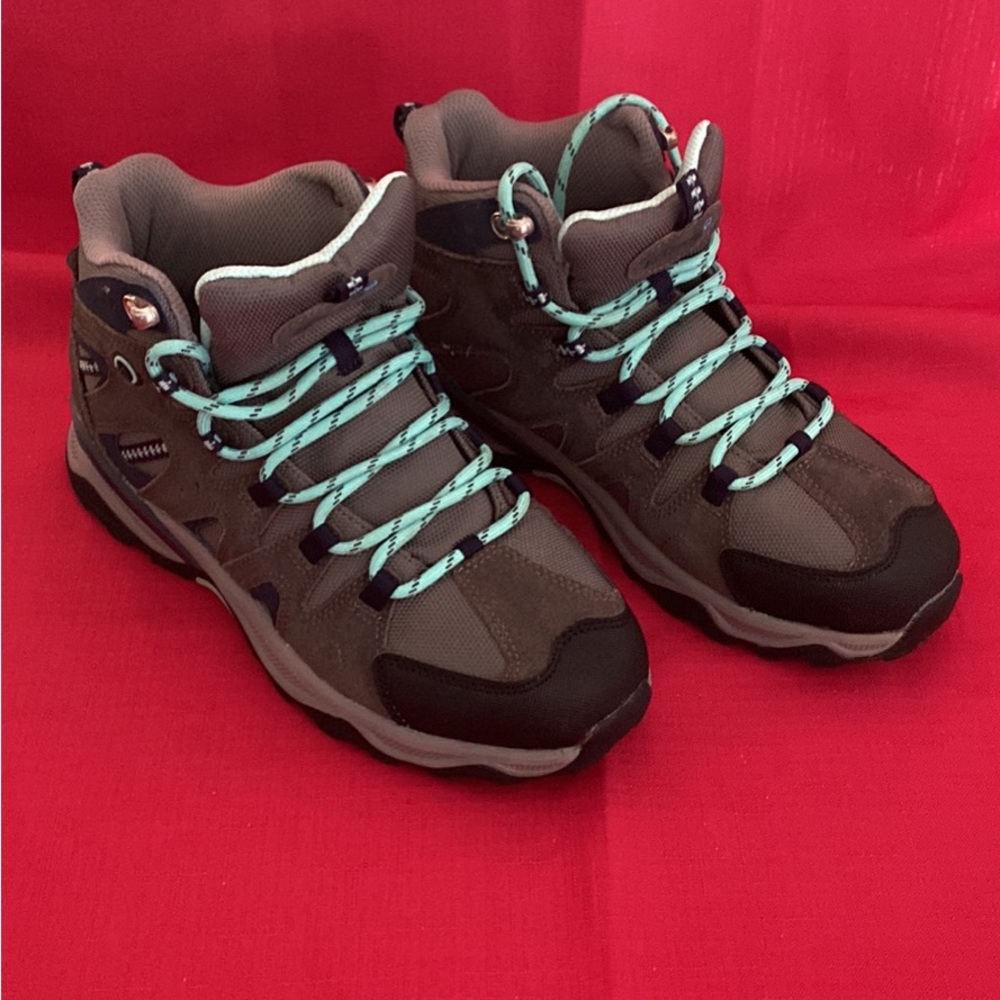 Nevados Women’s Hiking Boots/Sneakers